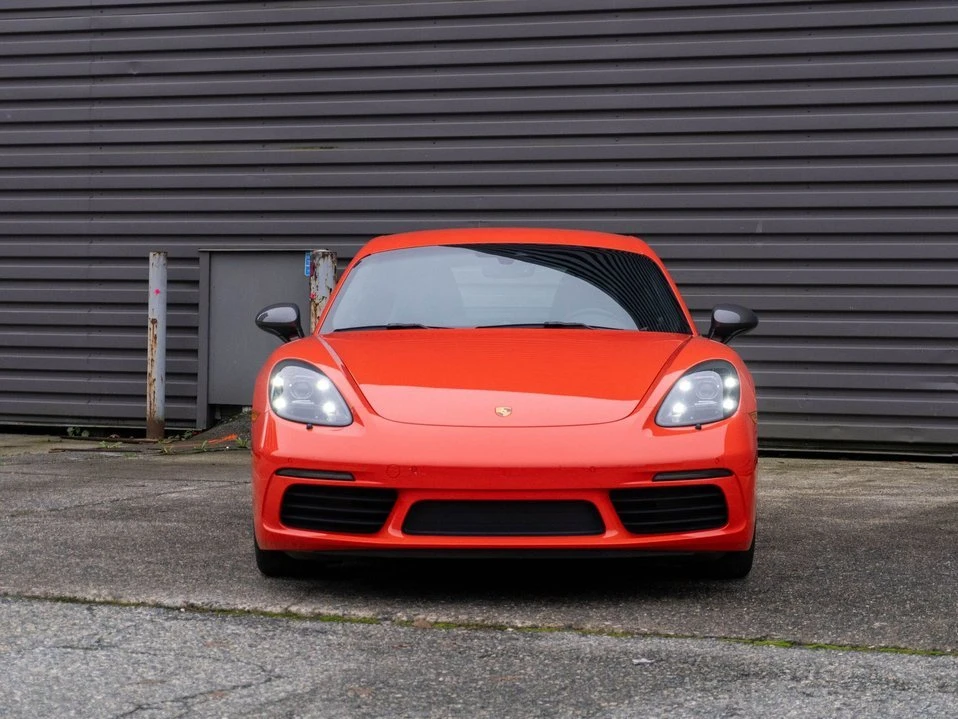 2022 Porsche 718 Cayman T - Image 9 of 20