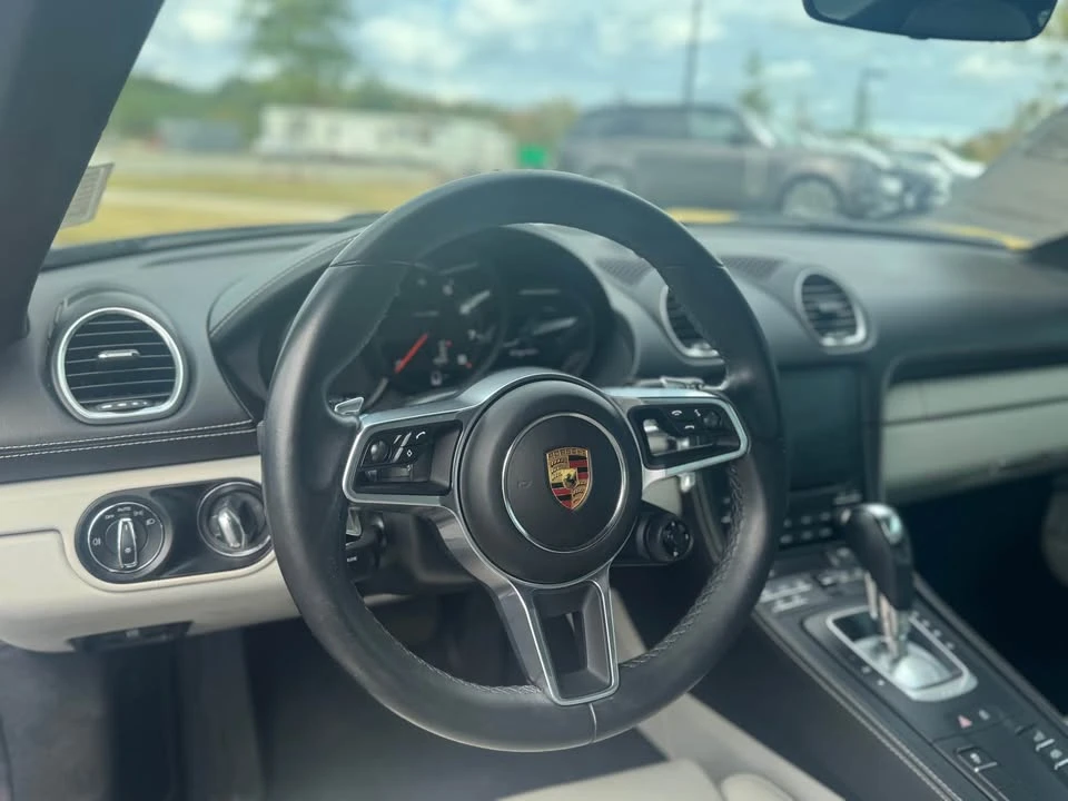 2022 Porsche 718 Cayman - Image 13 of 14