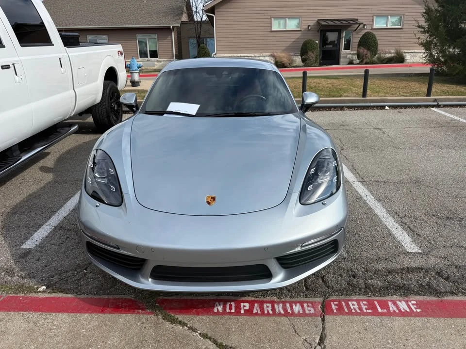 2022 Porsche 718 Cayman - Image 2 of 10
