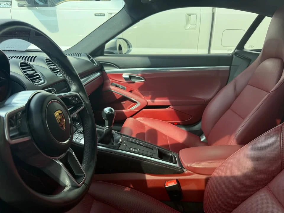 2022 Porsche 718 Cayman - Image 10 of 10