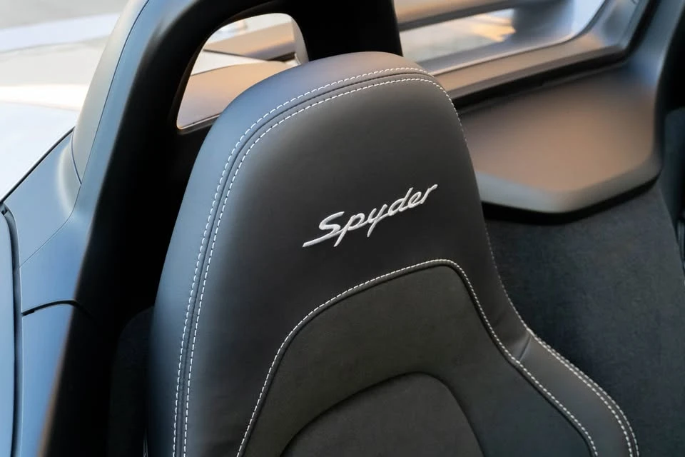 2022 Porsche 718 Boxster Spyder - Image 8 of 17