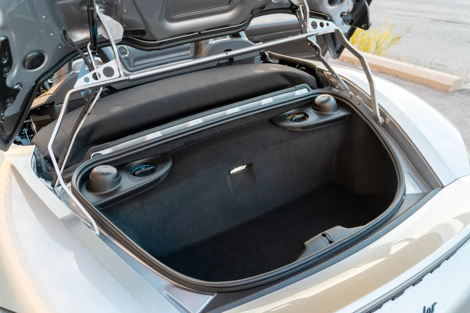 2022 Porsche 718 Boxster Spyder - Image 10 of 17