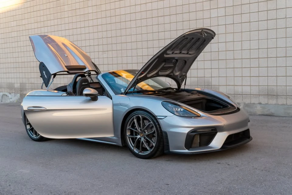 2022 Porsche 718 Boxster Spyder - Image 11 of 17