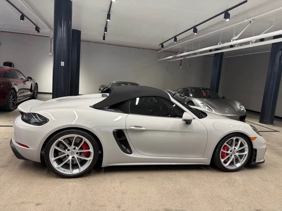 2022 Porsche 718 Boxster Spyder - Image 8 of 19
