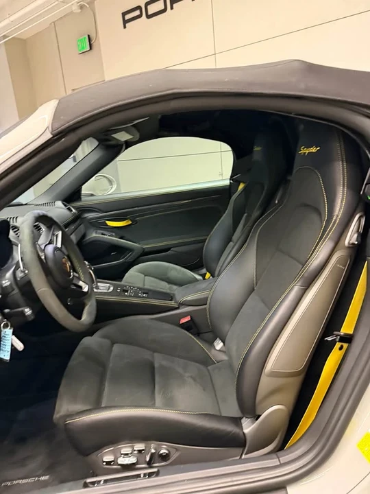 2022 Porsche 718 Boxster Spyder - Image 8 of 12