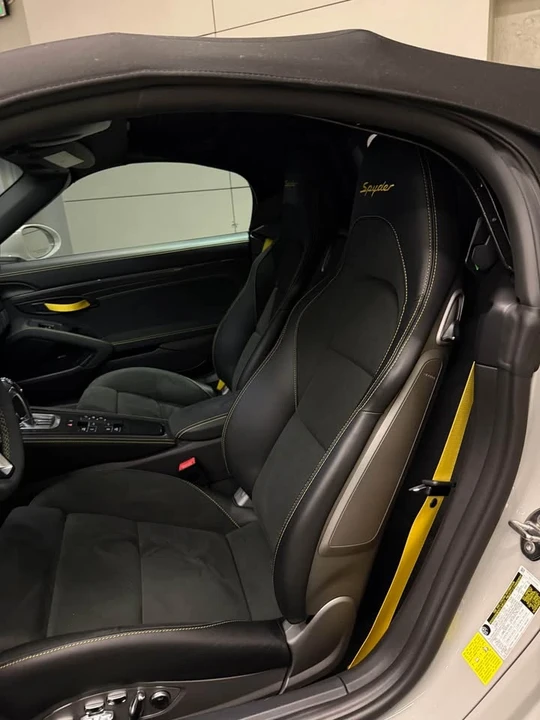2022 Porsche 718 Boxster Spyder - Image 11 of 12