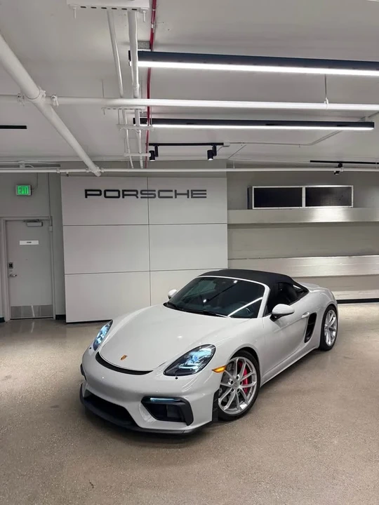 2022 Porsche 718 Boxster Spyder - Image 2 of 12
