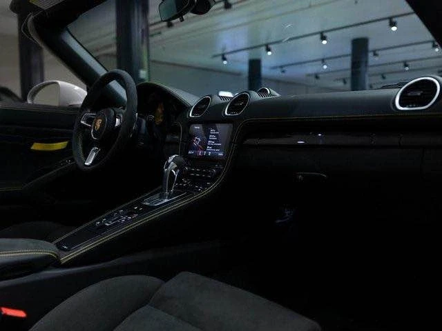 2022 Porsche 718 Boxster Spyder - Image 16 of 19