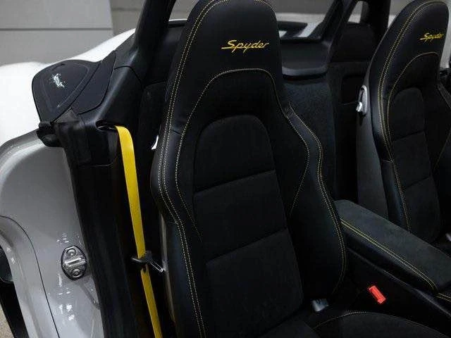 2022 Porsche 718 Boxster Spyder - Image 14 of 19