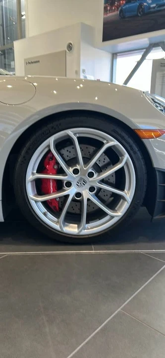 2022 Porsche 718 Boxster Spyder - Image 11 of 18