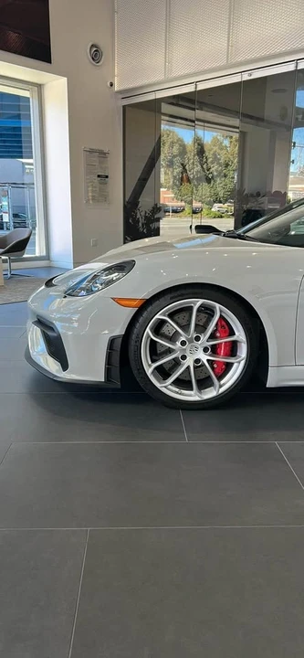 2022 Porsche 718 Boxster Spyder - Image 2 of 18