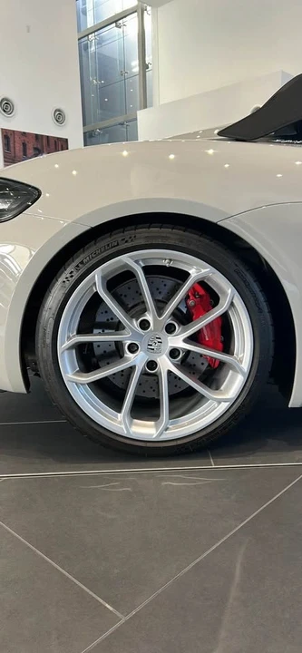 2022 Porsche 718 Boxster Spyder - Image 9 of 18