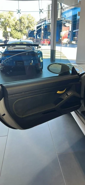2022 Porsche 718 Boxster Spyder - Image 13 of 18