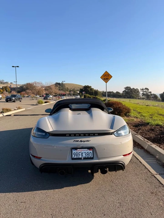 2022 Porsche 718 Boxster Spyder - Image 3 of 5