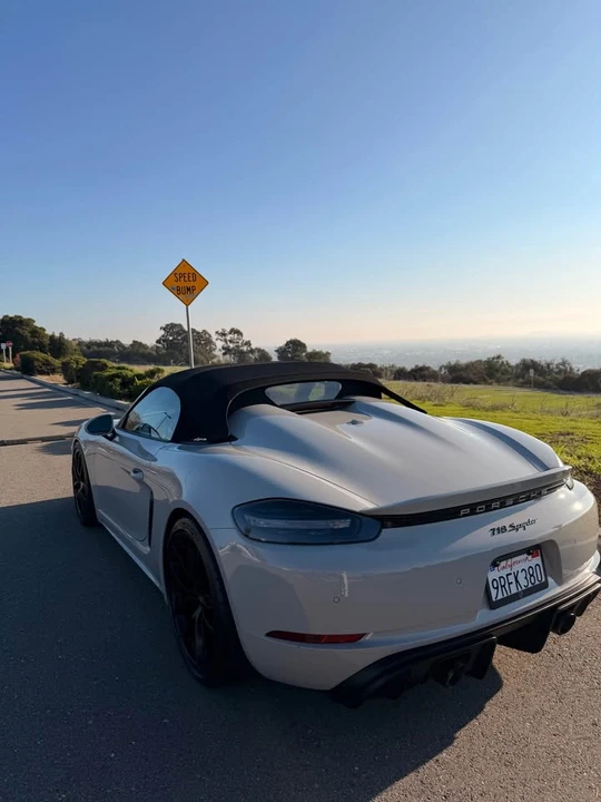2022 Porsche 718 Boxster Spyder - Image 2 of 5