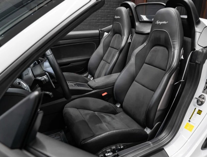 2022 Porsche 718 Boxster Spyder - Image 7 of 8
