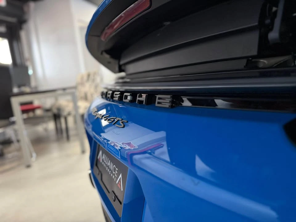 2022 Porsche 992 Carrera - Image 9 of 12