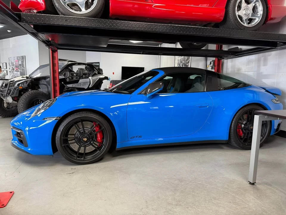 2022 Porsche 992 Targa 4 GTS - Image 5 of 11