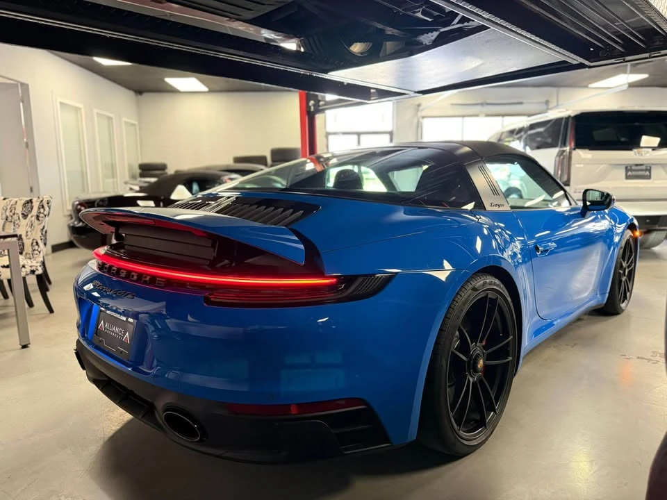 2022 Porsche 992 Targa 4 GTS - Image 7 of 11