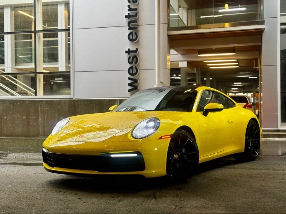 2022 Porsche 992 Carrera - Image 4 of 17