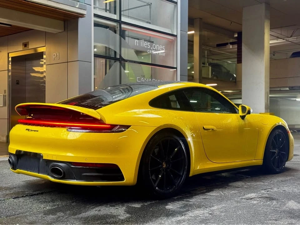 2022 Porsche 992 Carrera - Image 10 of 17