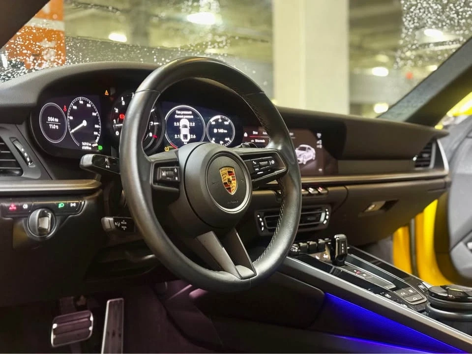 2022 Porsche 992 Carrera - Image 12 of 17