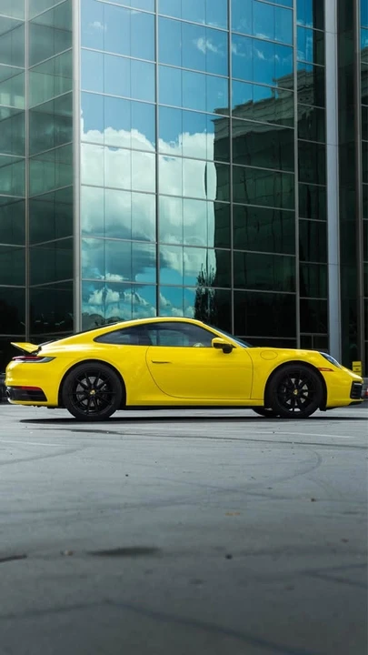 2022 Porsche 992 Carrera - Image 3 of 17