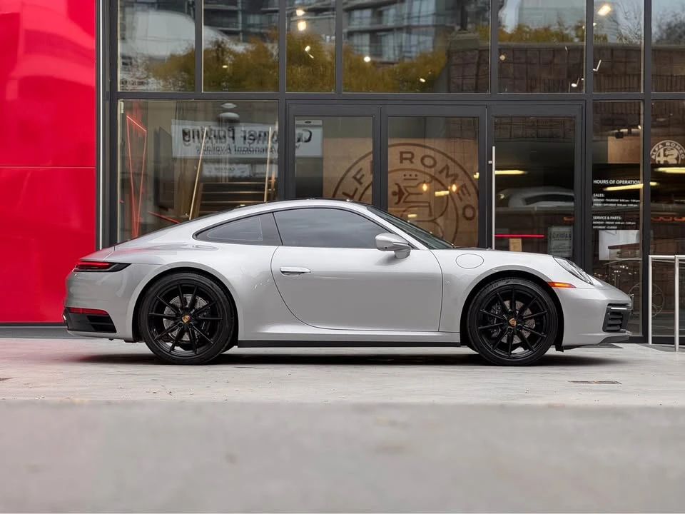 2022 Porsche 911 - Image 2 of 11