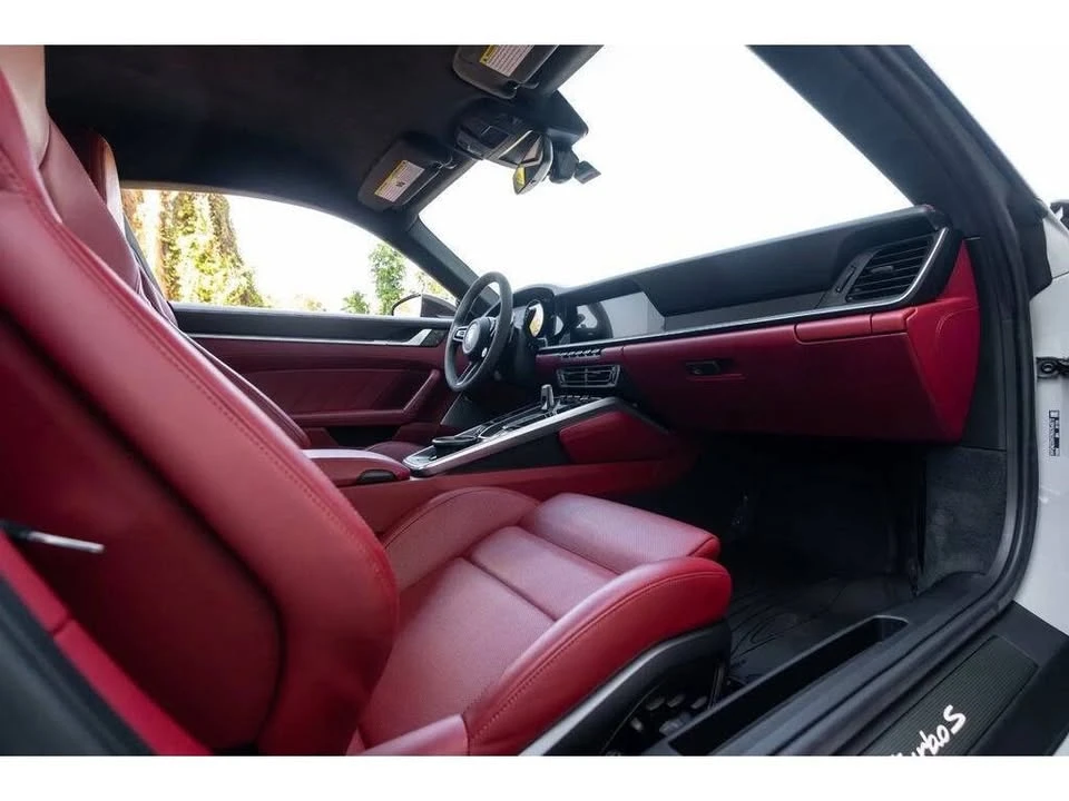 2022 Porsche 911 - Image 14 of 20