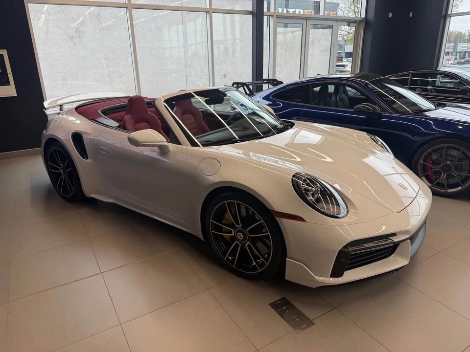 2022 Porsche 992 Carrera - Image 3 of 9