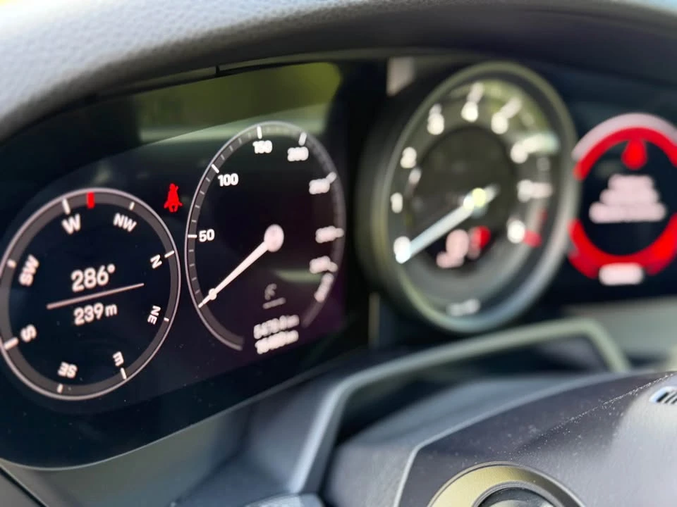 2022 Porsche 911 - Image 13 of 21