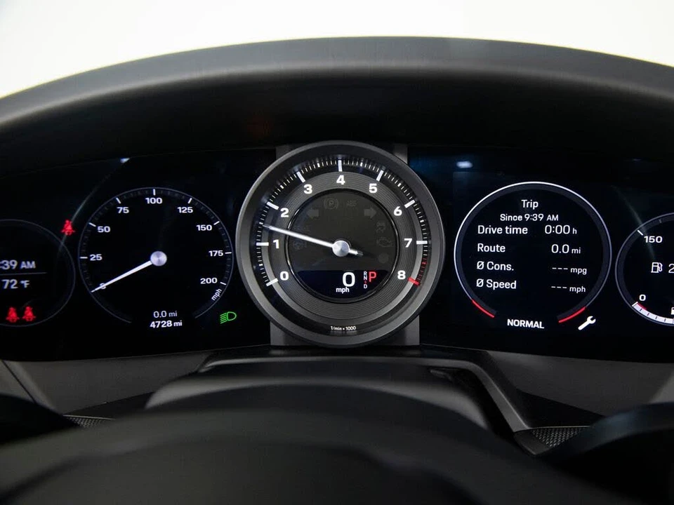 2022 Porsche 992 Carrera 4S - Image 24 of 31