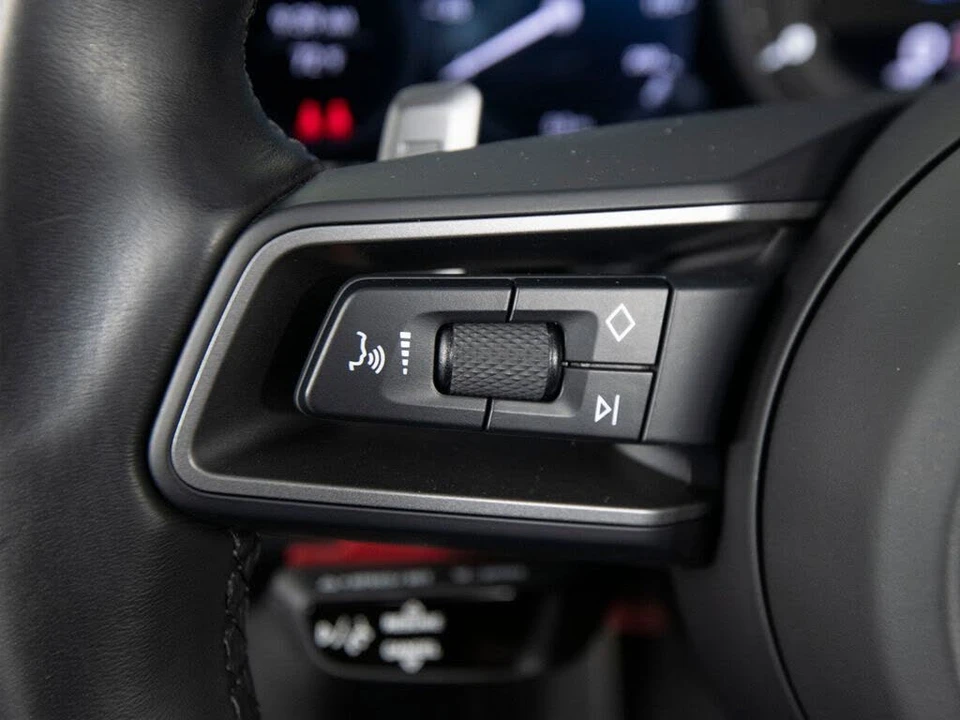 2022 Porsche 992 Carrera 4S - Image 26 of 31