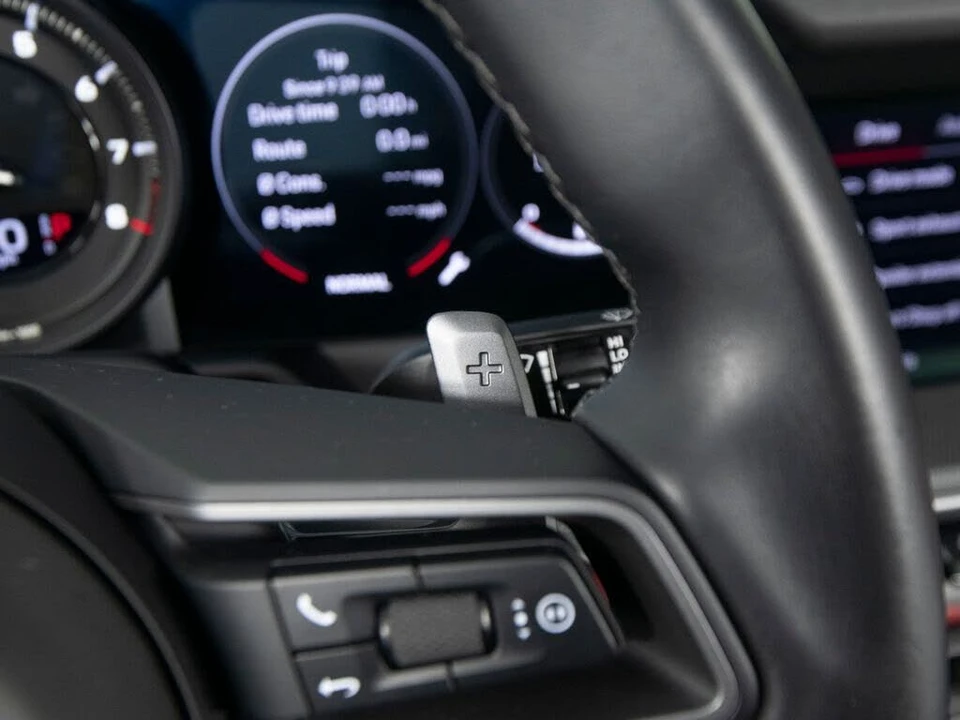2022 Porsche 992 Carrera 4S - Image 27 of 31