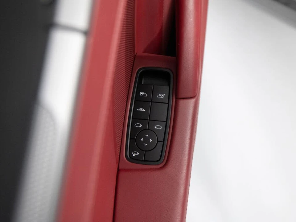 2022 Porsche 992 Carrera 4S - Image 23 of 31