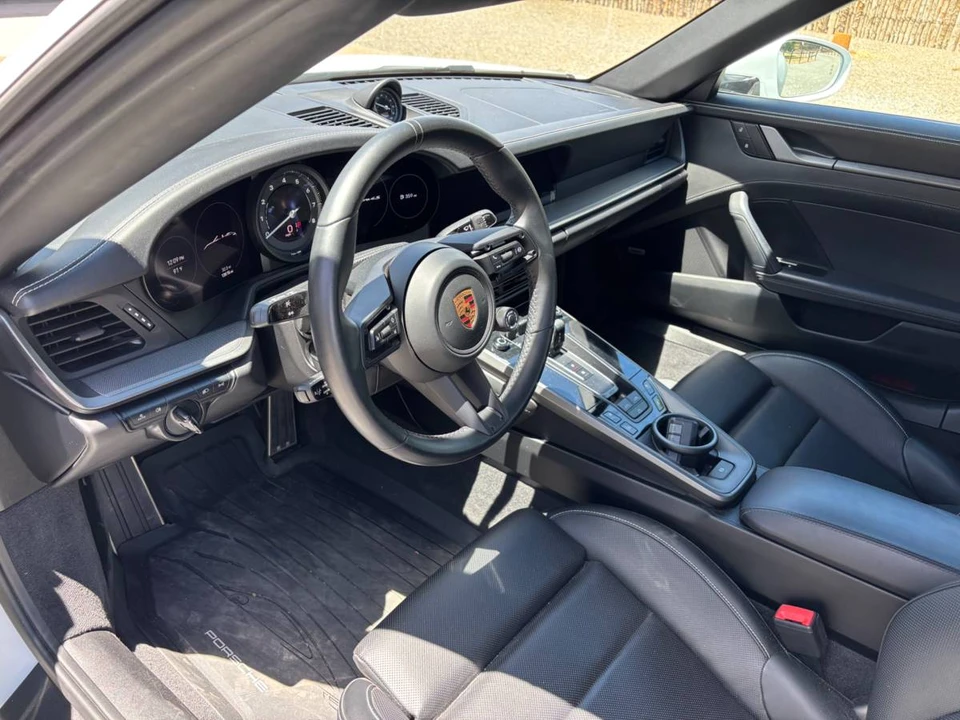 2022 Porsche 992 Carrera 4S - Image 4 of 4