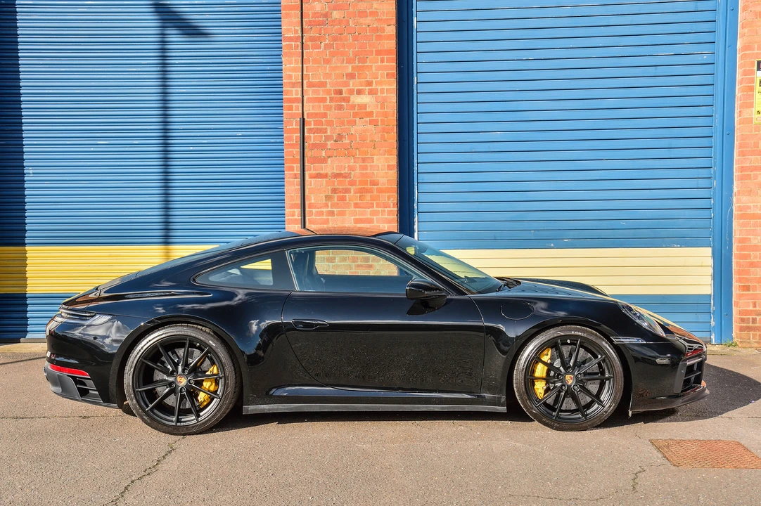 2022 Porsche 992 Carrera - Image 4 of 31