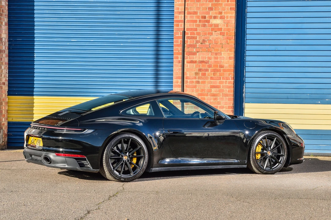 2022 Porsche 992 Carrera - Image 11 of 31