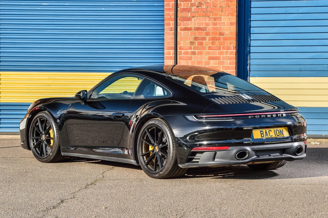 2022 Porsche 992 Carrera - Image 7 of 31