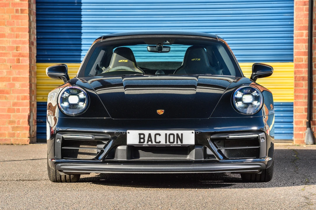 2022 Porsche 992 Carrera - Image 19 of 31