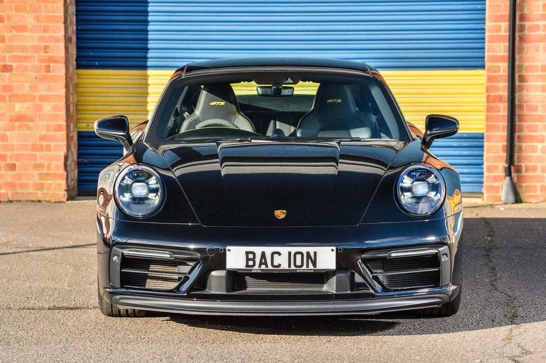 2022 Porsche 992 Carrera - Image 10 of 31