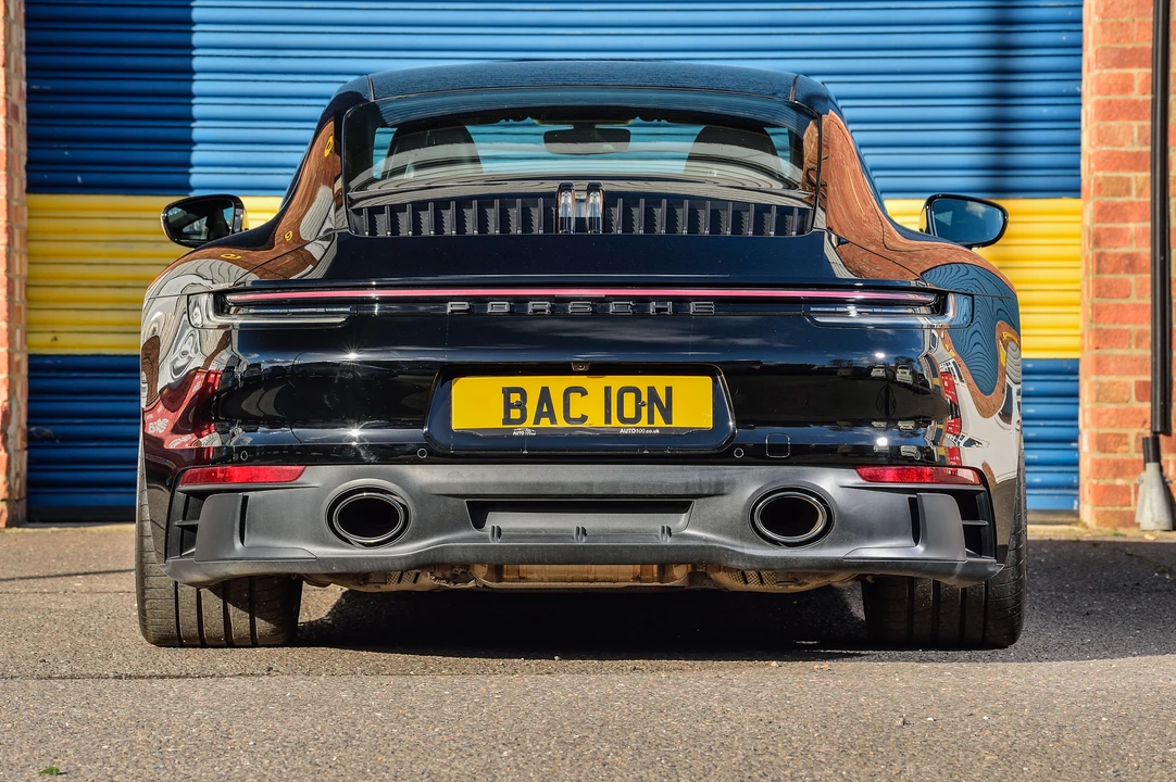 2022 Porsche 992 Carrera - Image 6 of 31