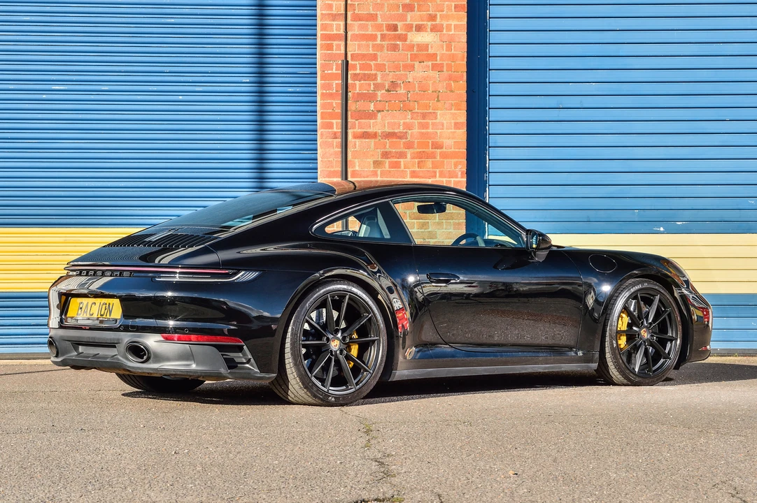 2022 Porsche 992 Carrera - Image 27 of 31