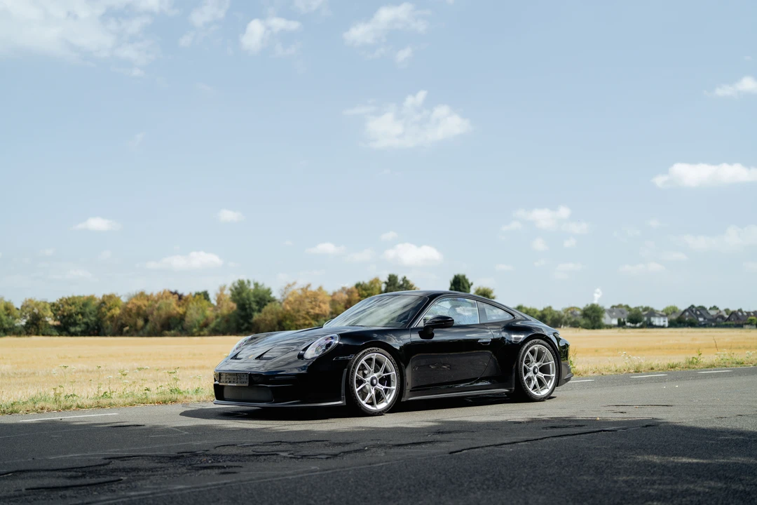 2022 Porsche 992 GT3 Touring - Image 11 of 31
