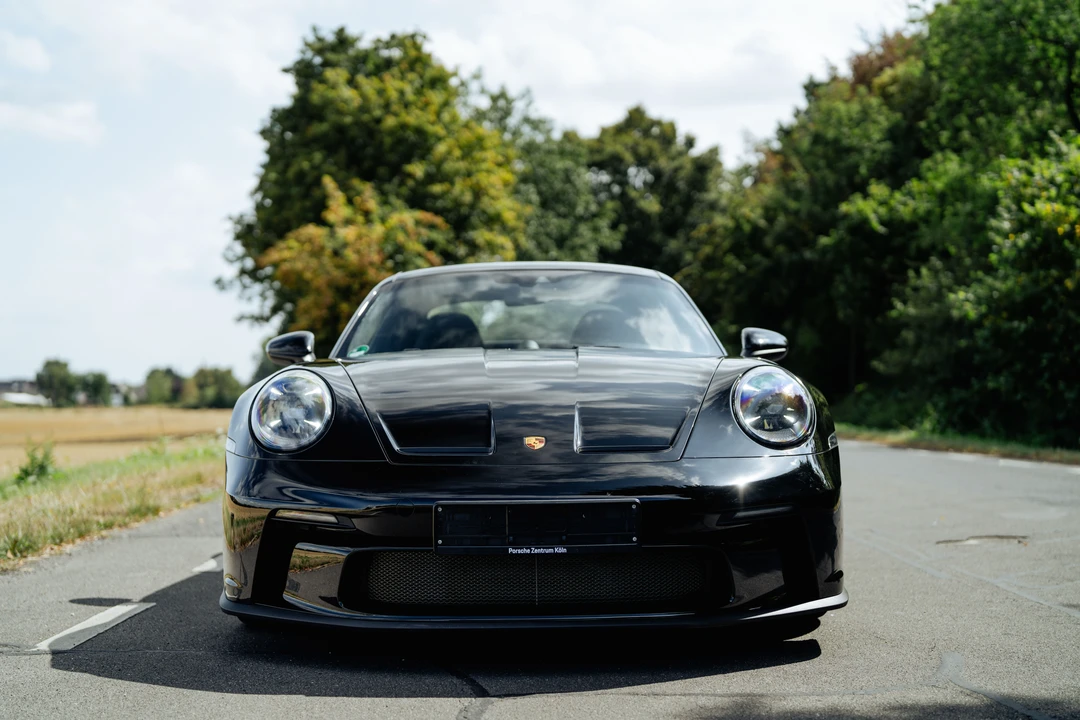 2022 Porsche 992 GT3 Touring - Image 2 of 31