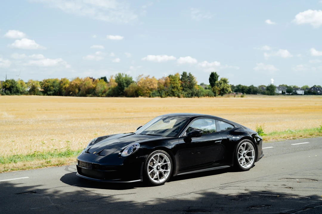 2022 Porsche 992 GT3 Touring - Image 3 of 31
