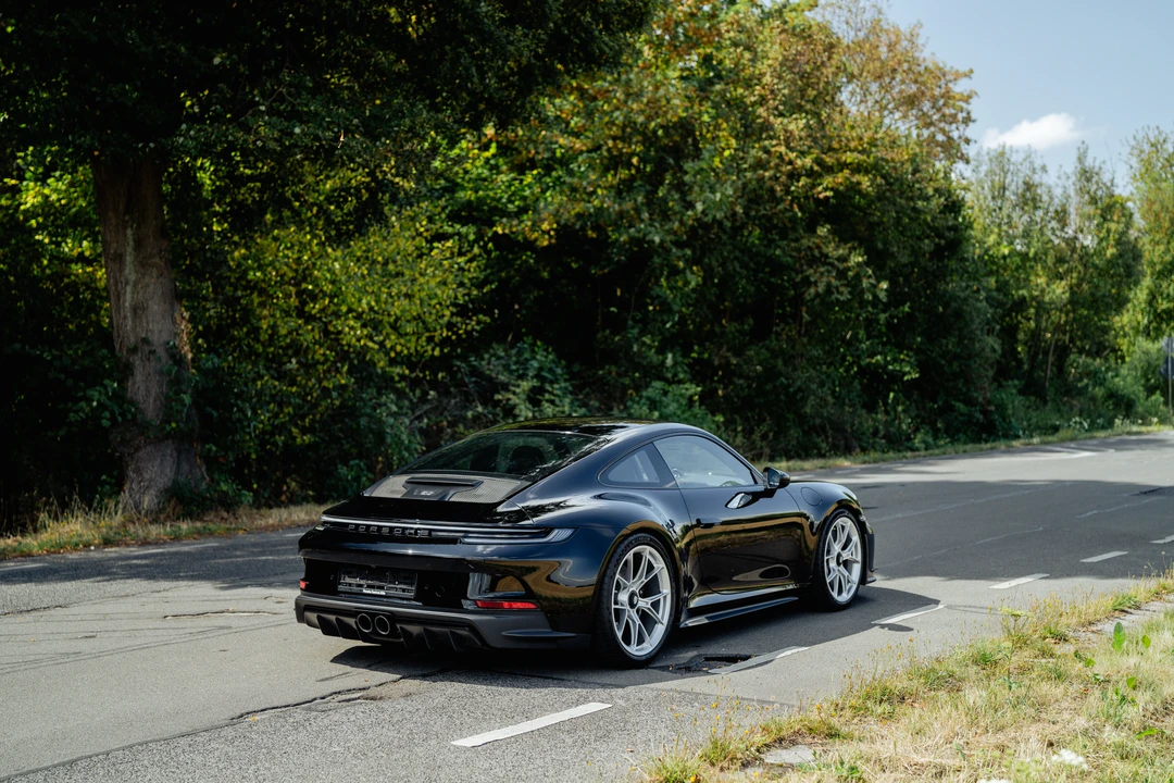 2022 Porsche 992 GT3 Touring - Image 16 of 31
