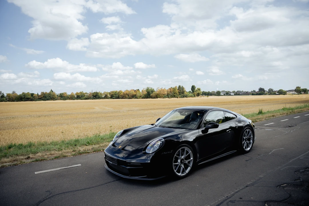 2022 Porsche 992 GT3 Touring - Image 27 of 31