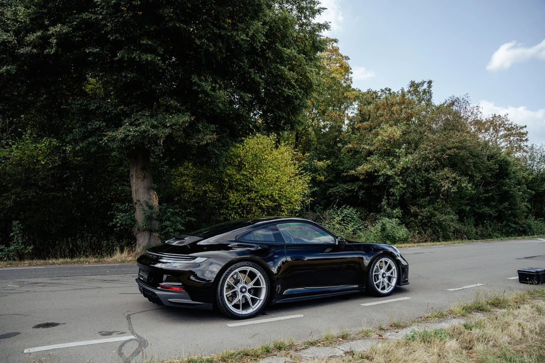 2022 Porsche 992 GT3 Touring - Image 28 of 31