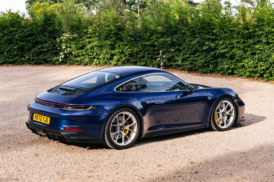 2022 Porsche 992 GT3 Touring - Image 15 of 31